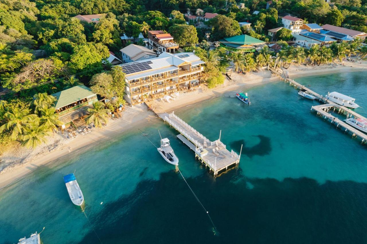 The Beach House Boutique Hotel West End Luaran gambar