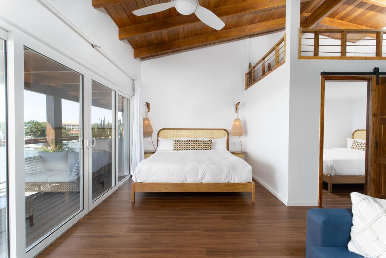 The Beach House Boutique Hotel West End Luaran gambar